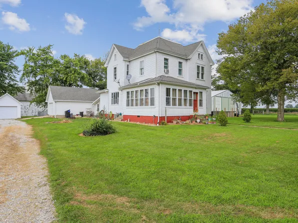 207 County Road 1200 E, Pesotum, IL 61863