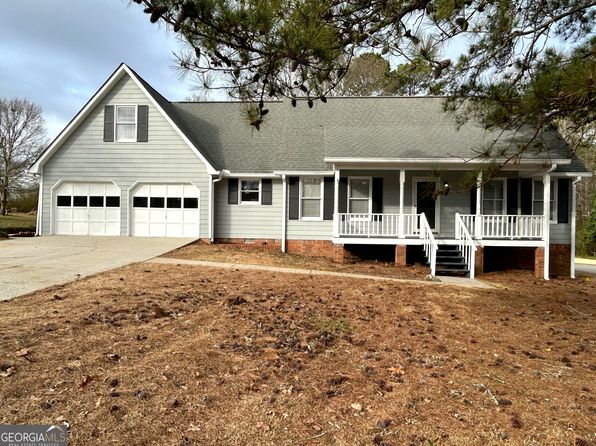 22 Edgewood Dr, Carrollton, GA 30116