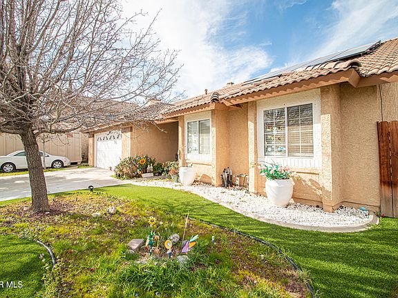 3rd image of 39341 Thames Ct