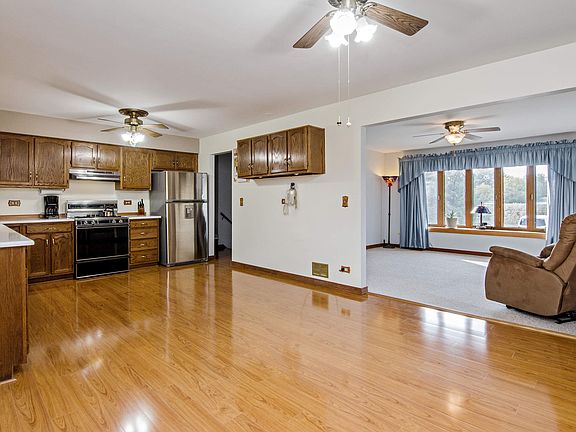 Kitchen / Living Room