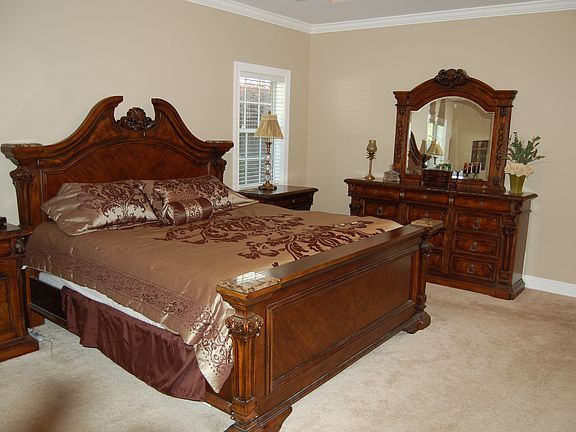5th image of 313 Cotton Gin Ln
