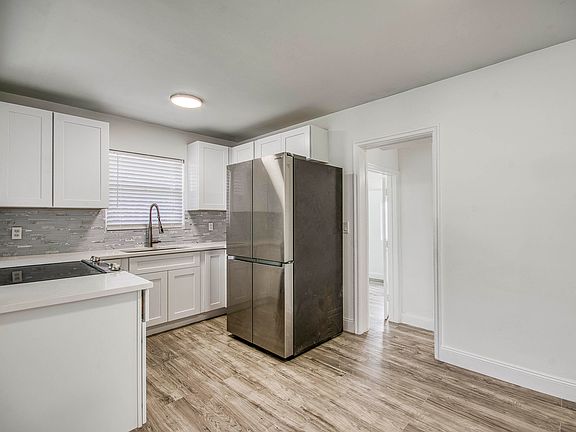 2nd image of 950 W 36th Street