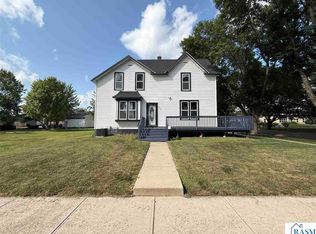 400 Walnut St SW, Sleepy Eye, MN 56085