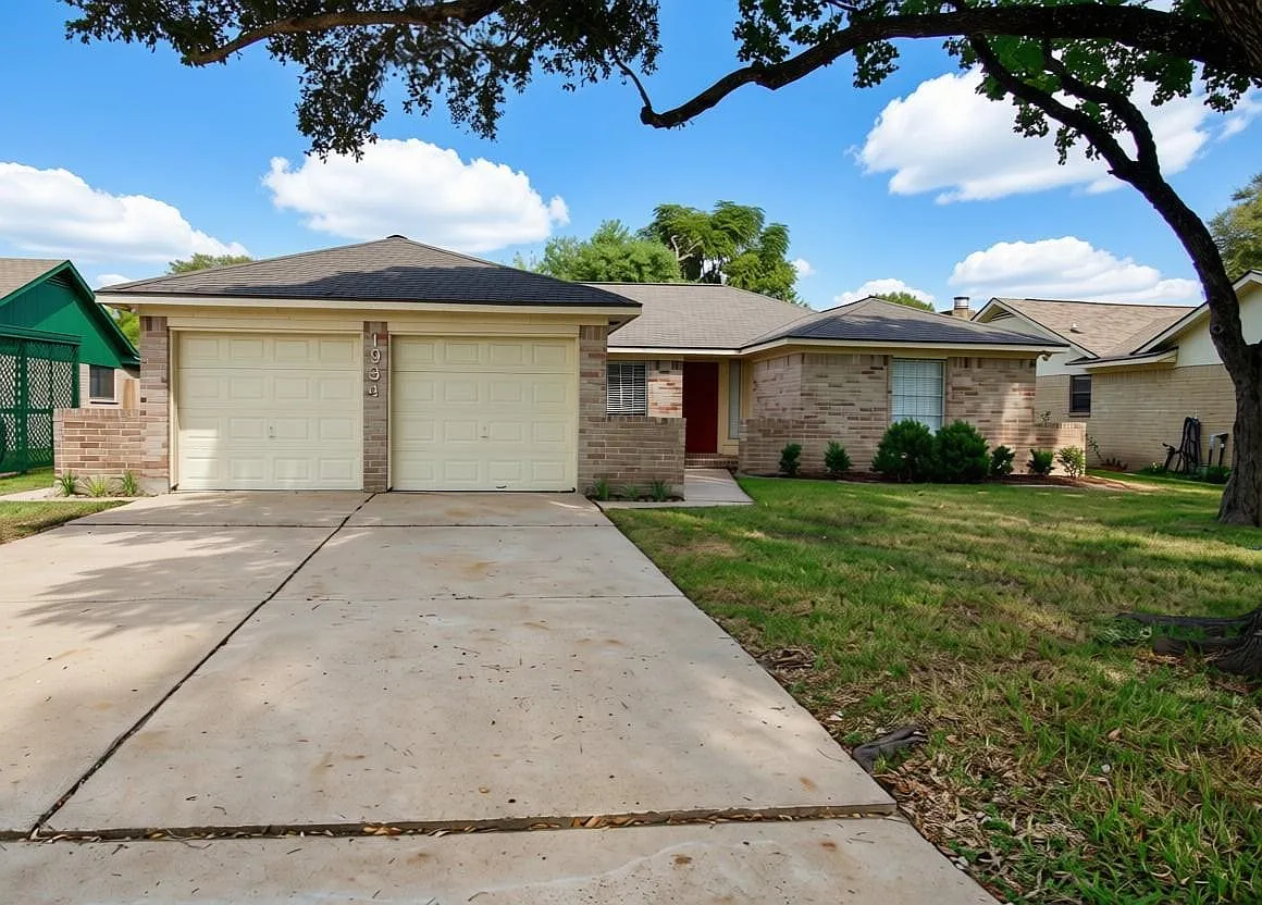 4 bed, 1487 sqft, $1,950 — Photo 3