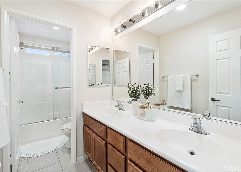 1st image of 2639 Chicory Ln #2639