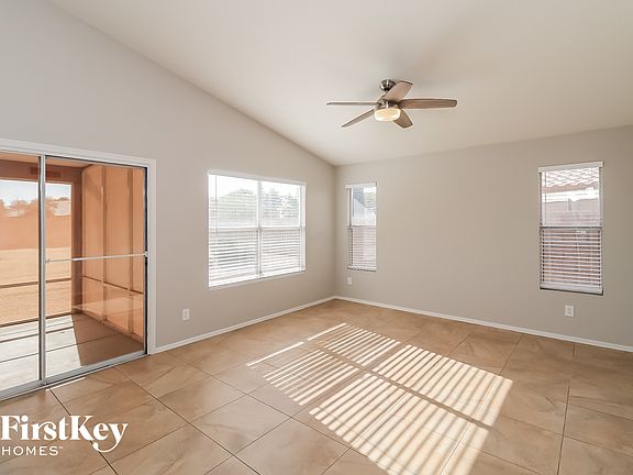 4th image of 12557 W Holly St