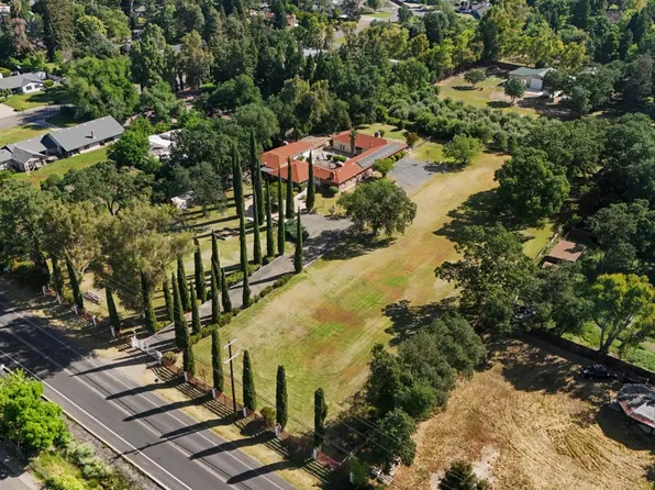 8932 N Highway 99, Stockton, CA 95212