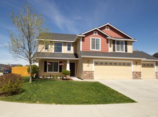 530 E Heritage Park St, Meridian, ID 83646