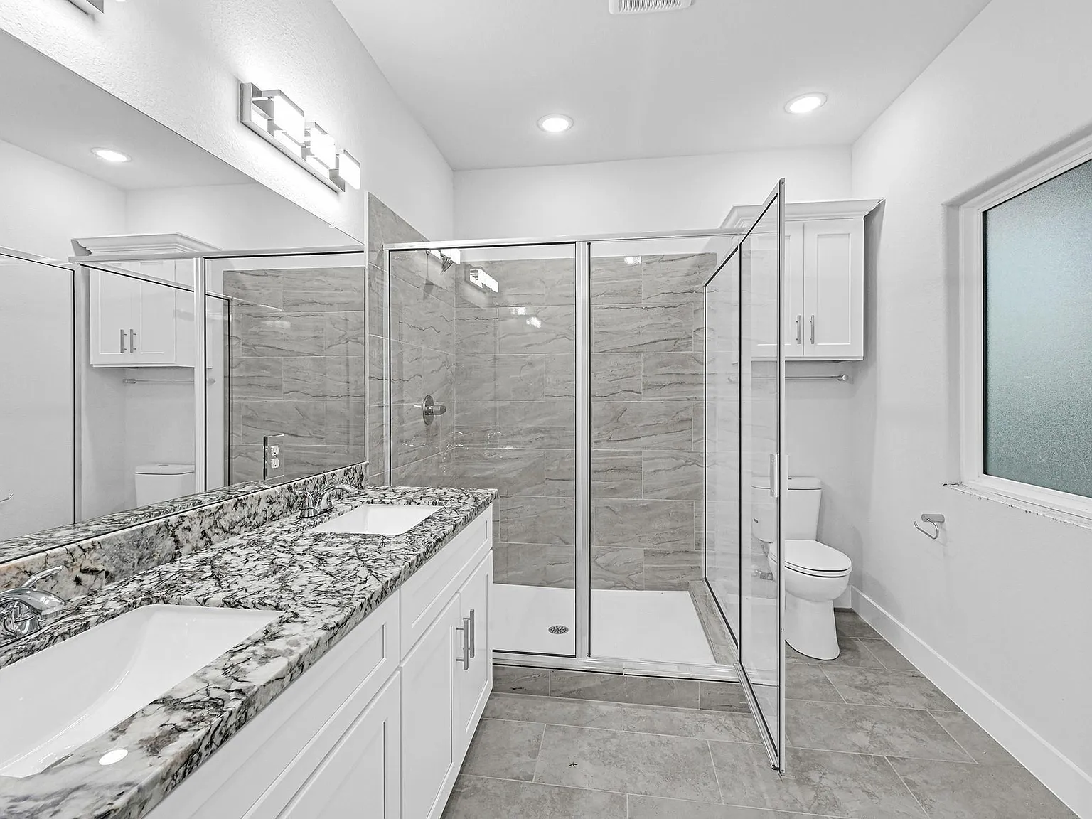 3 bed, 2.5 bath, 1832 sqft, $2,500 — Photo 4