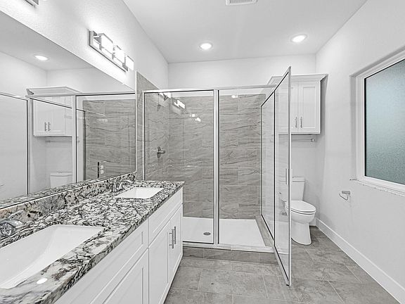 4th image of 4675 Bellfort St #B