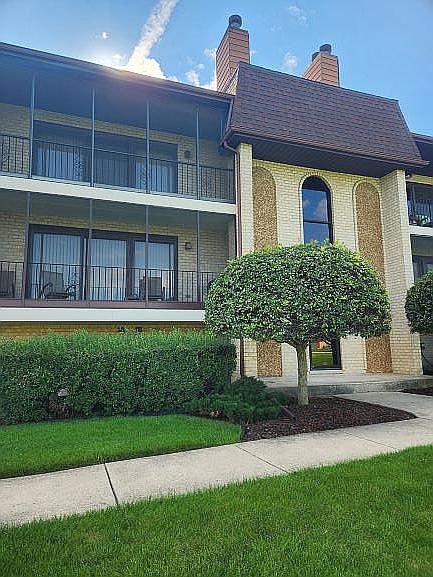 1st image of 15703 Deerfield Ct