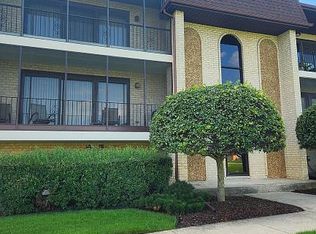 15703 Deerfield Ct, Orland Park, IL 60462