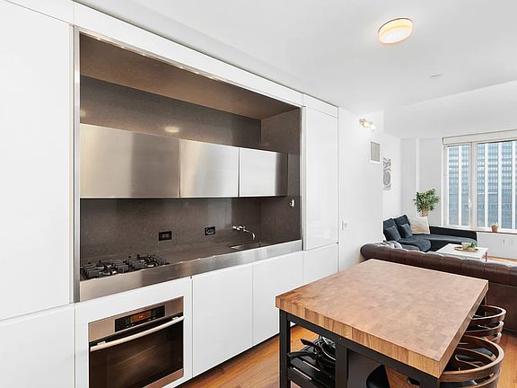 2nd image of 15 William St APT 31