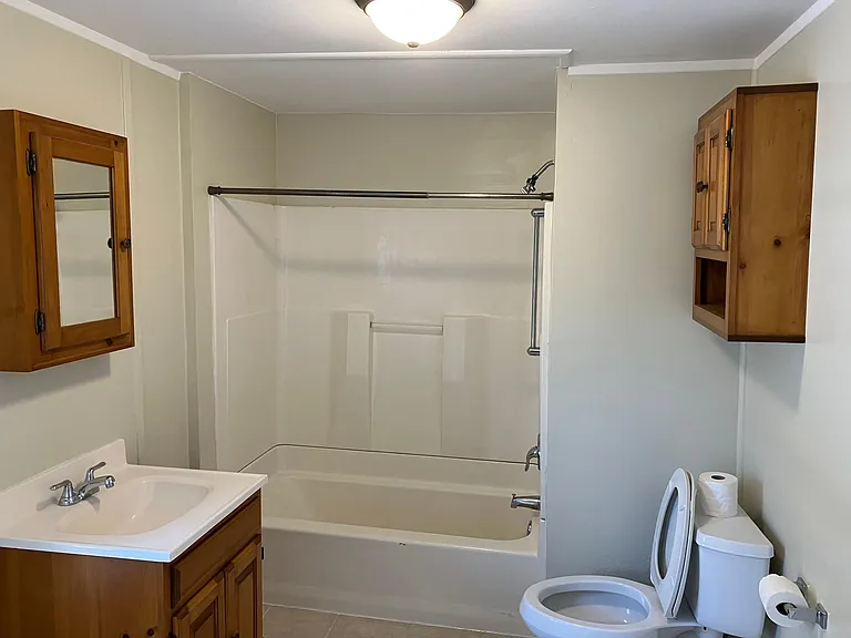 462 W Oakland Ave — Photo 5