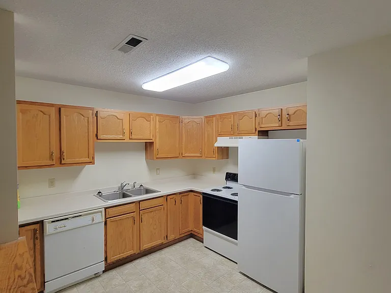 855 Highview Dr #A — Photo 5