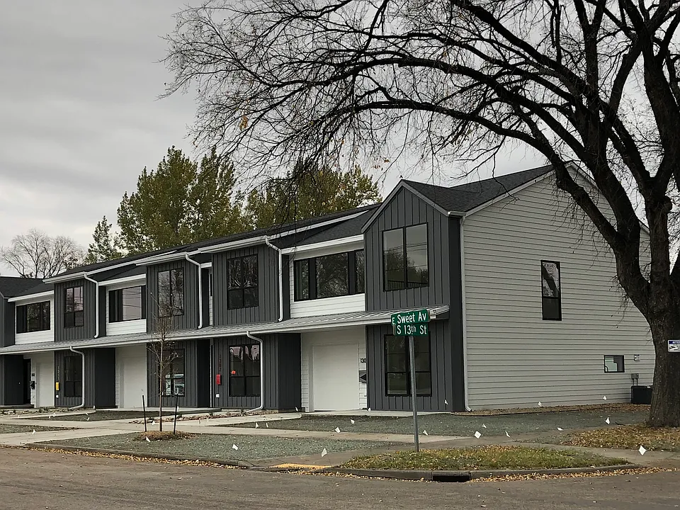 1307 E Sweet Ave #1307