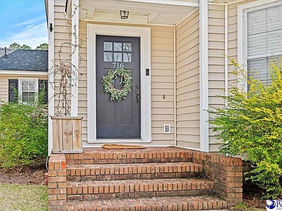 2nd image of 716 Corbett Pl