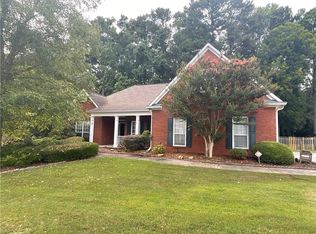 1652 Taylor Oaks Rdg, Lawrenceville, GA 30043