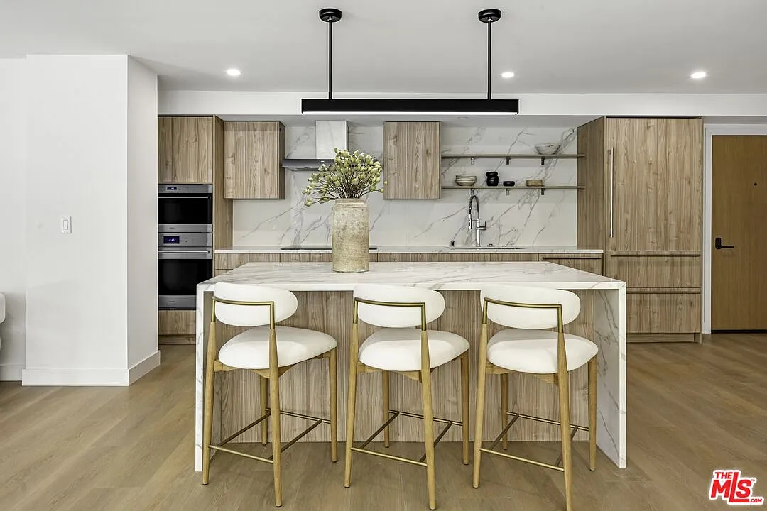1 bed, 1.5 bath, $12,739 — Photo 3