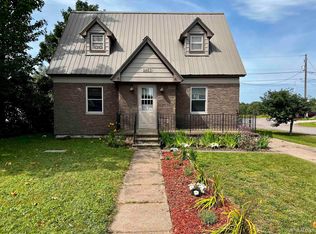 1407 N 2nd St, Ishpeming, MI 49849