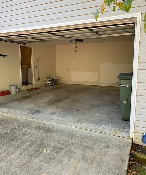 98 Charles Dr — Photo 24