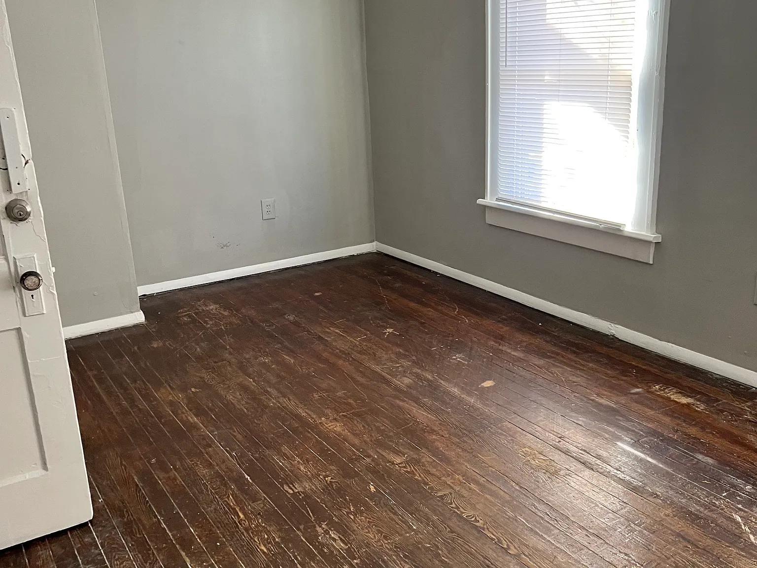 3 bed, 1160 sqft, $1,300 — Photo 3