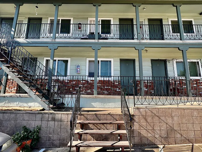 2810 Union — Photo 8