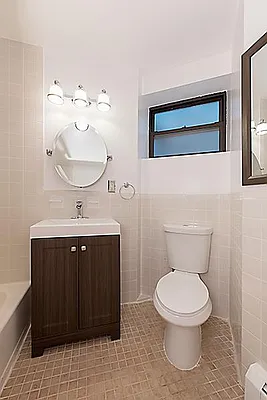 Sold by Maison International | media 1