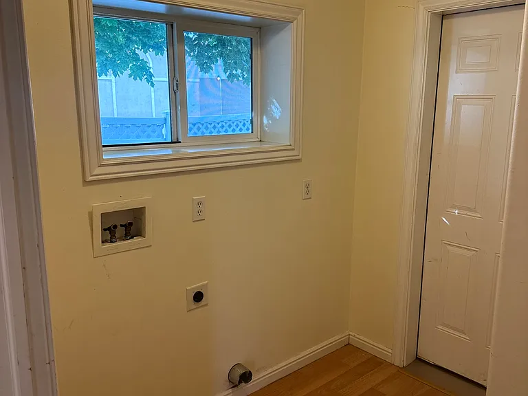 453 N 15th Ave #A — Photo 11