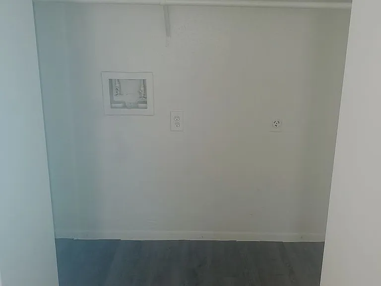 Ashford Creek Apartments — Photo 13
