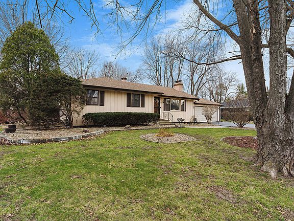 3rd image of 801 Schock Dr