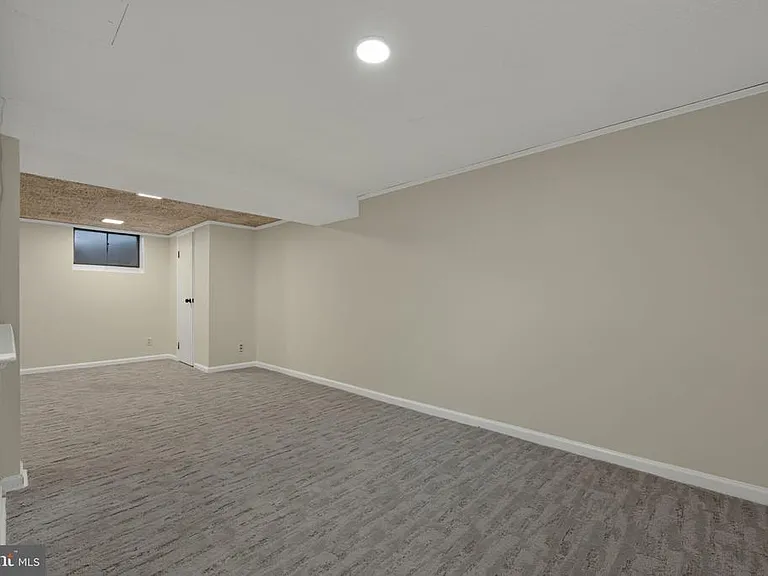 6206 Hillview Ave — Photo 35