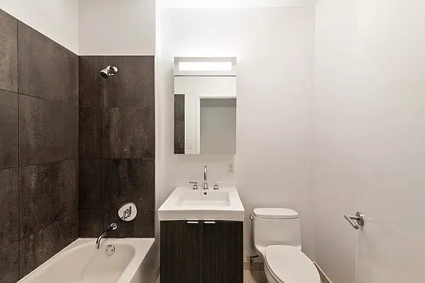 Sold by Nest Seekers International | media 9