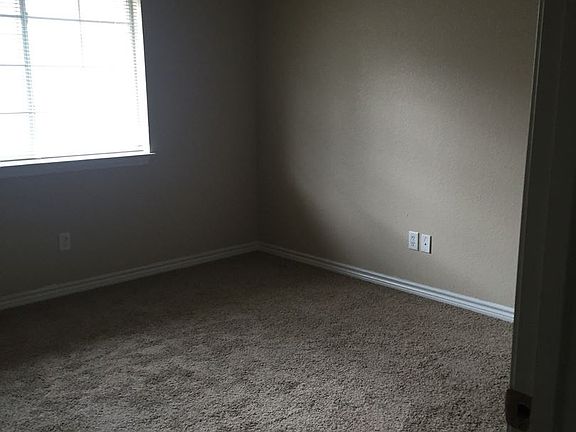 4th image of 3736 Oldenburg Ln
