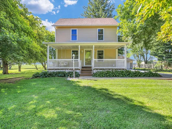 221 E 5th Ave, Rankin, IL 60960