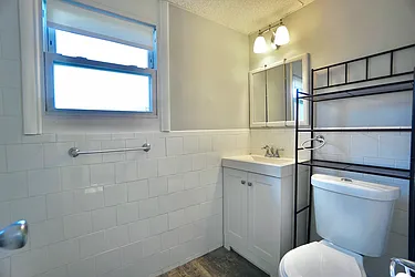 Rented by Dixon Advisory USA Inc.