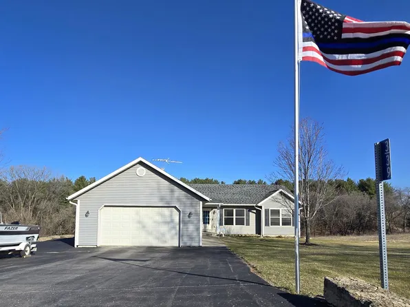 3A39 General Grant Dr, Apple River, IL 61001