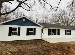 5086 N Lakeview Dr, Bloomington, IN 47404