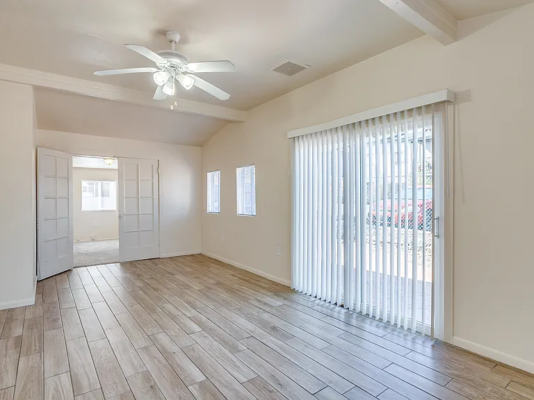 3206 E Bellevue St — Photo 11