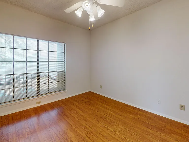 3100 Devonshire Dr #205 — Photo 4