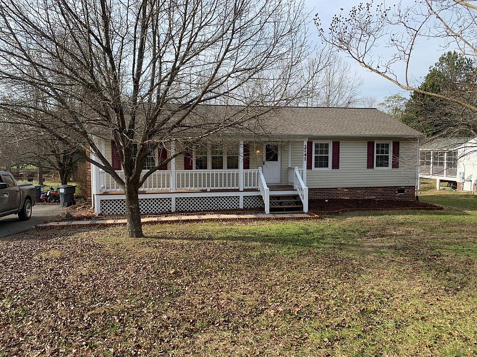 1st image of 2141 Aquia Dr