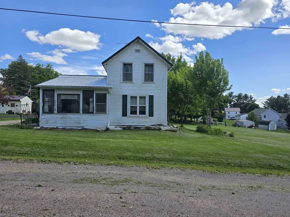 4027 Creamery St, Stitzer, WI 53825