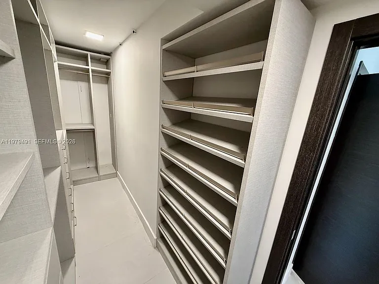 900 Bay Dr #524 — Photo 34