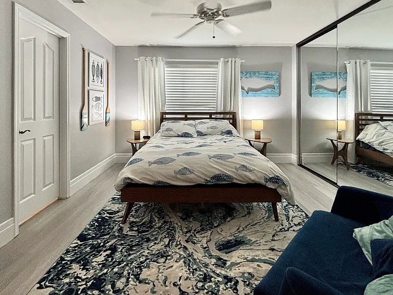 Upstairs bedroom with queen bed