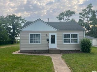 4009 26th St, Moline, IL 61265