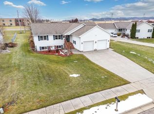 848 Heath Ct, Mauston, WI 53948