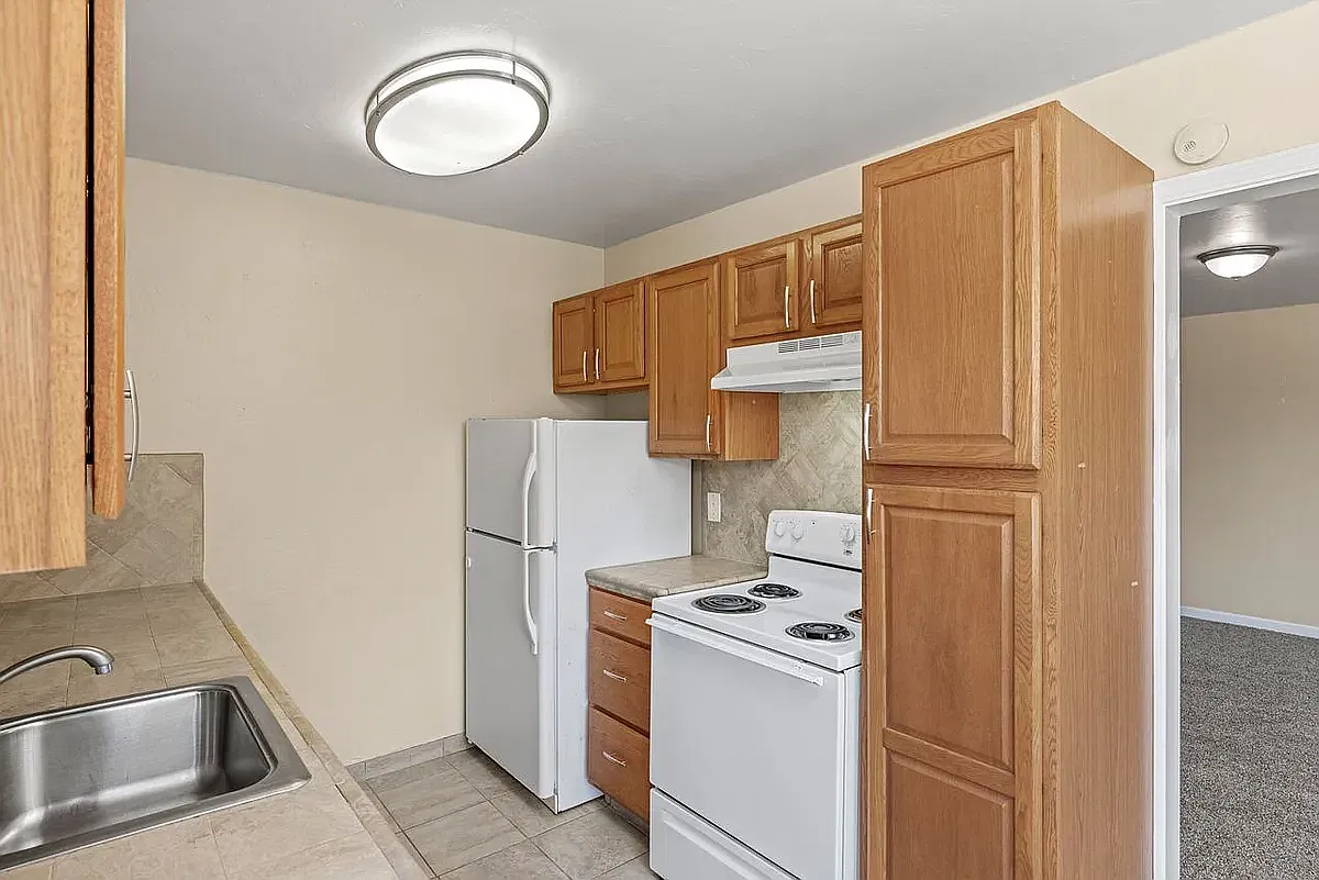 The Garden Apartments — Photo 3