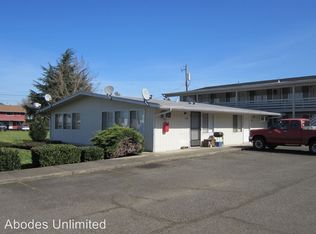 2724 W Jay Ave, Roseburg, OR 97471