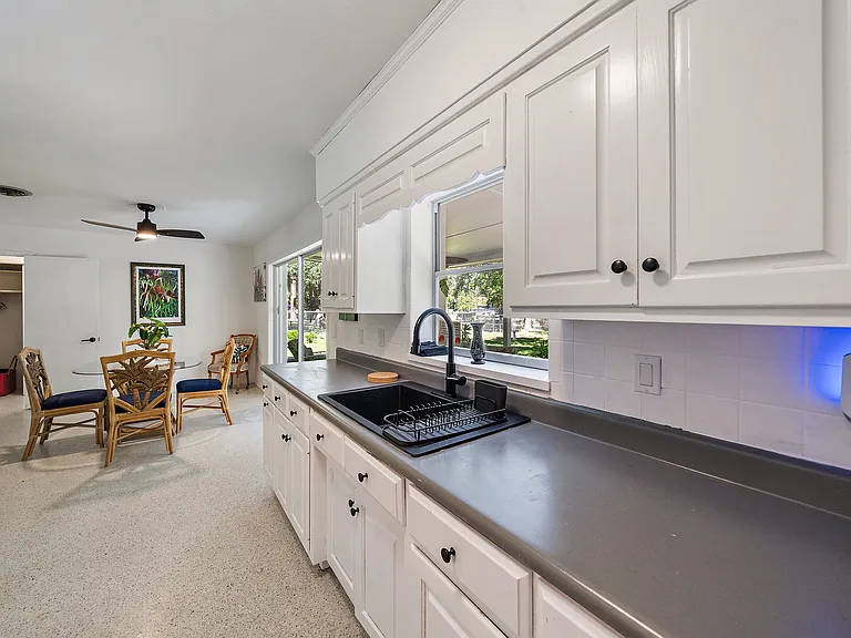 708 Shore Rd #A — Photo 6