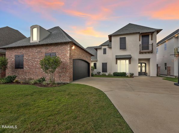 205 Barkhill Dr, Lafayette, LA 70508
